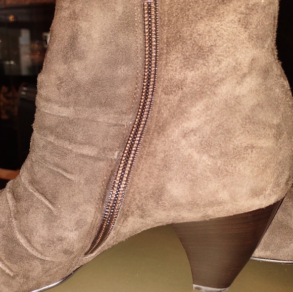 Woman's boots size 10 m very comphy - Picture 3 of 6